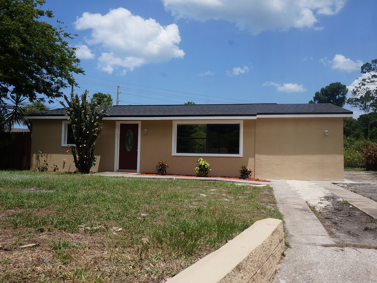 555 Brook Cir, South Daytona, FL 32119 | Zillow