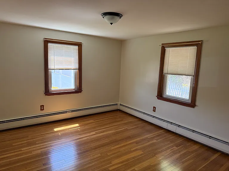 130 Cook Ave — Photo 10