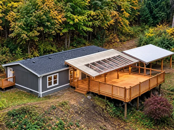 18209 220th Avenue Ct E, Orting, WA 98360
