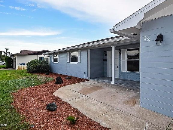 3rd image of 22 Wisteria Dr