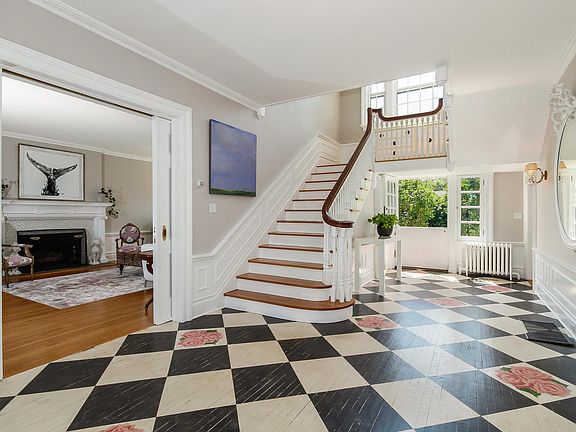 4th image of 1795 Shippan Ave #0