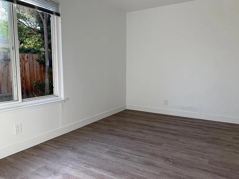 1552 Regent St #2 — Photo 12