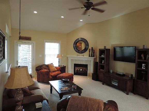 4th image of 2561 Flying Ebony Dr