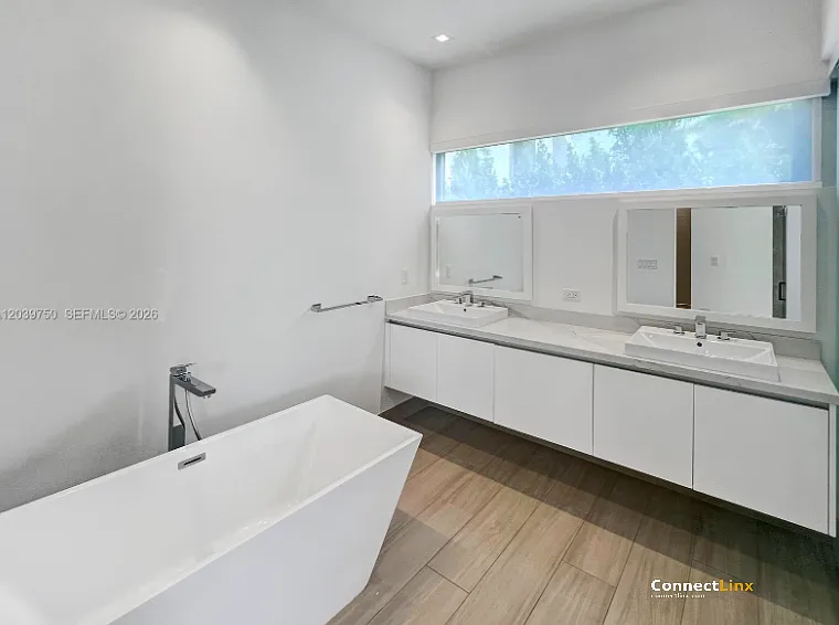 16582 Botaniko Dr S — Photo 18