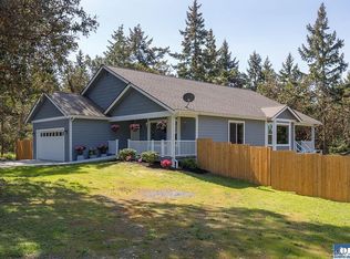 372 Chickadee Ln, Sequim, WA 98382