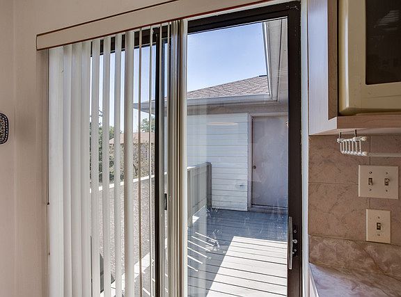 5th image of 1631 Pheasant Trail Dr #6