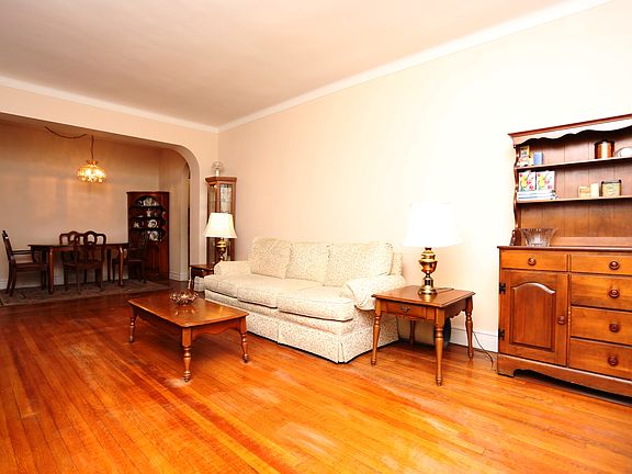 4th image of 3515 84th St APT 2I