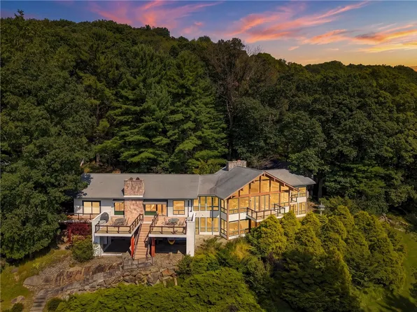 428 Jefferson School Rd, Ligonier, PA 15658