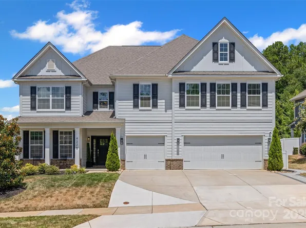 4226 Hollister Pl, Lake Wylie, SC 29710
