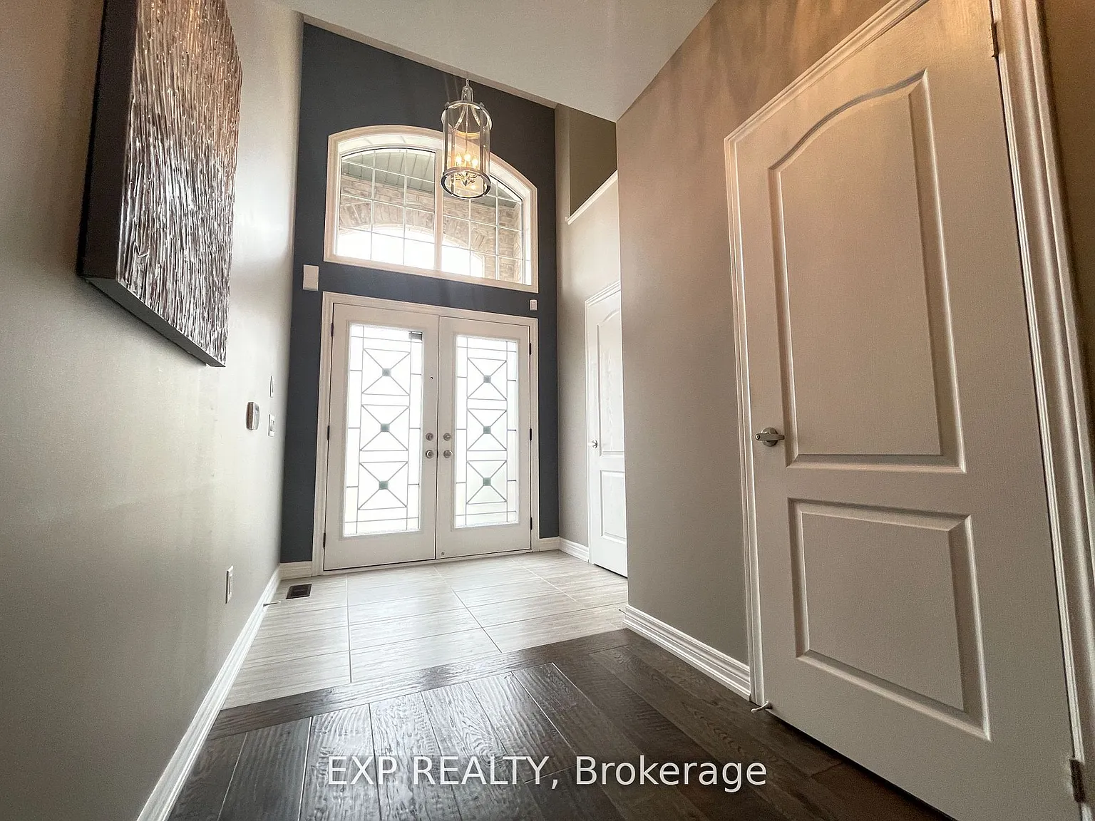 4 bed, $3,800 — Photo 2