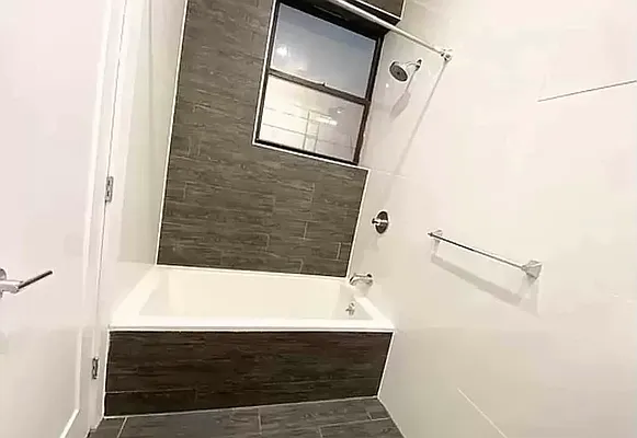 Rented by EastMount Realty LLC | media 14