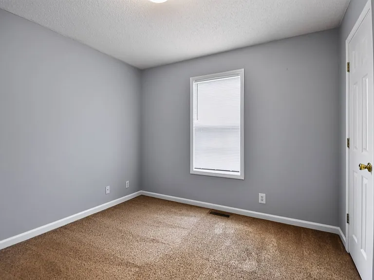 1658 Sparkleberry Dr — Photo 12