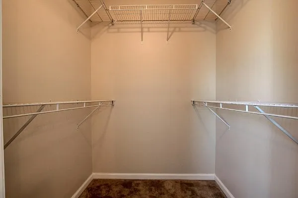 112 Alexander Blvd — Photo 10