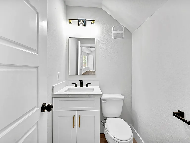 3312 Bacchus St #A — Photo 19
