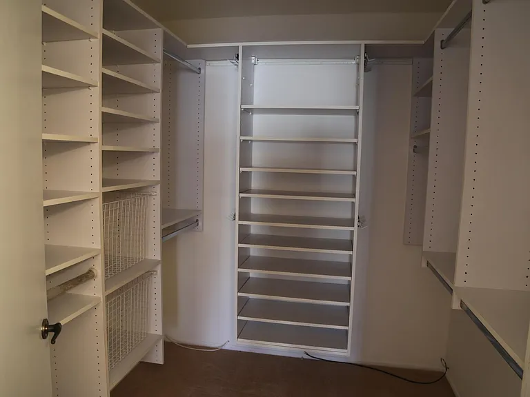 6738 Encino Ave #4 — Photo 13