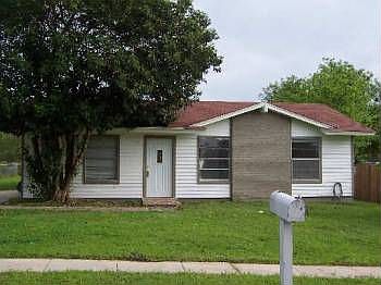 1st image of 6207 Trail Valley Dr