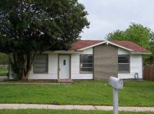6207 Trail Valley Dr, San Antonio, TX 78242