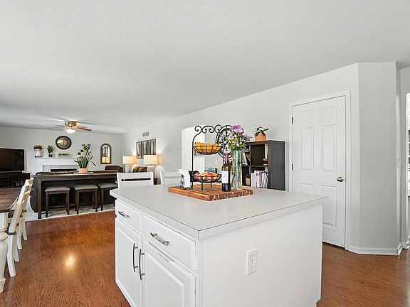 5th image of 4093 Greenbelt Dr