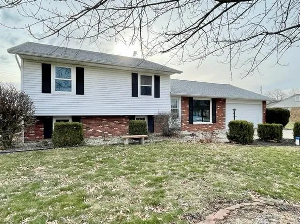 9772 Sunnyside Dr, Plymouth, IN 46563