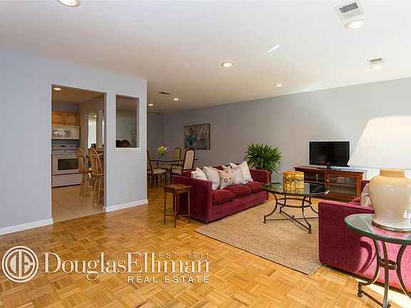 2nd image of 11 Frost Pond Dr #51