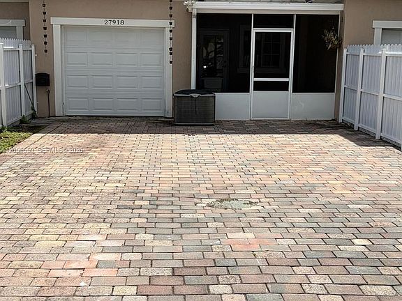 3rd image of 27918 SW 140th Ave