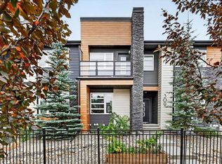 309 N Midtown Gate SW, Airdrie, AB T4B 4C9