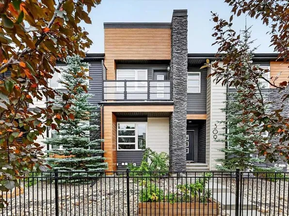 309 N Midtown Gate SW, Airdrie, AB T4B 4C9