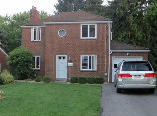 2416 Collins Rd, Pittsburgh, PA 15235