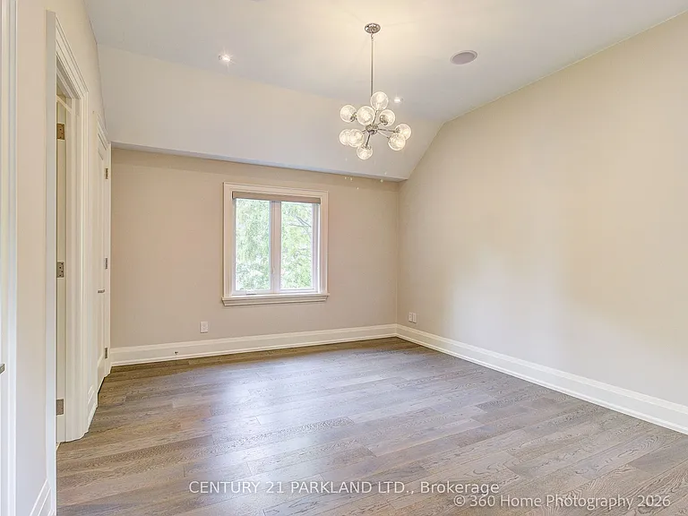 141 Churchill Ave — Photo 31