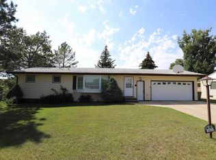 1815 7th St NW, Minot, ND 58703