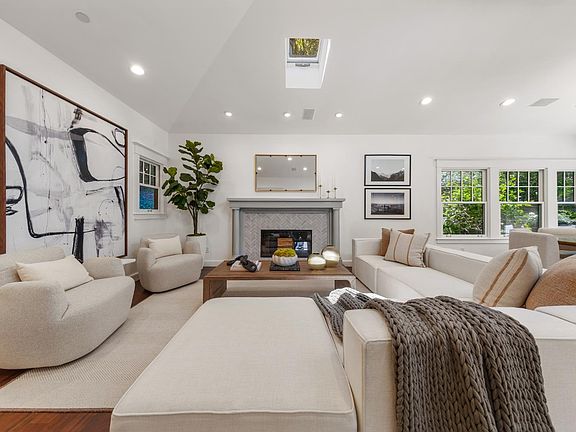 4th image of 14 Sunny Oaks Drive