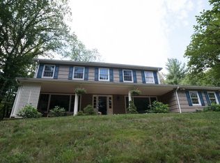 5 Astri Ct, Suffern, NY 10901