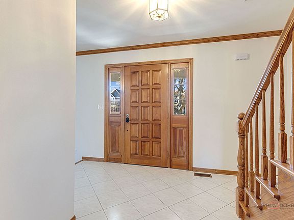 3rd image of 1500 Juliet Ln