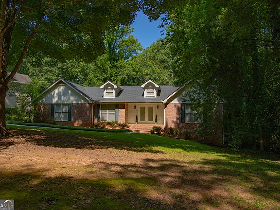 5th image of 30 Laurelwood Cir