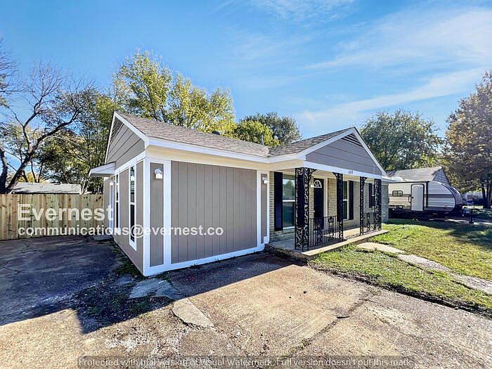 1st image of 6320 Forest Glen Dr