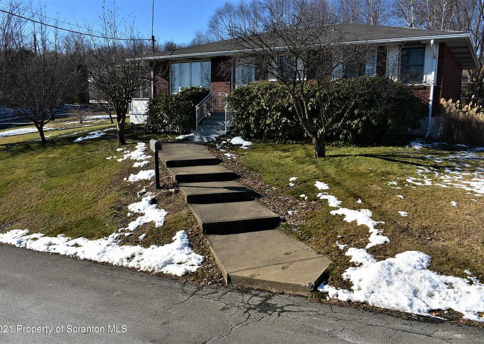 1st image of 938 Clay Ave