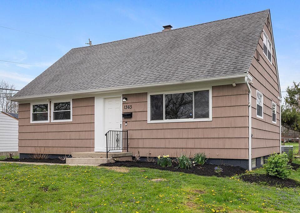 1st image of 1363 Coburg Rd