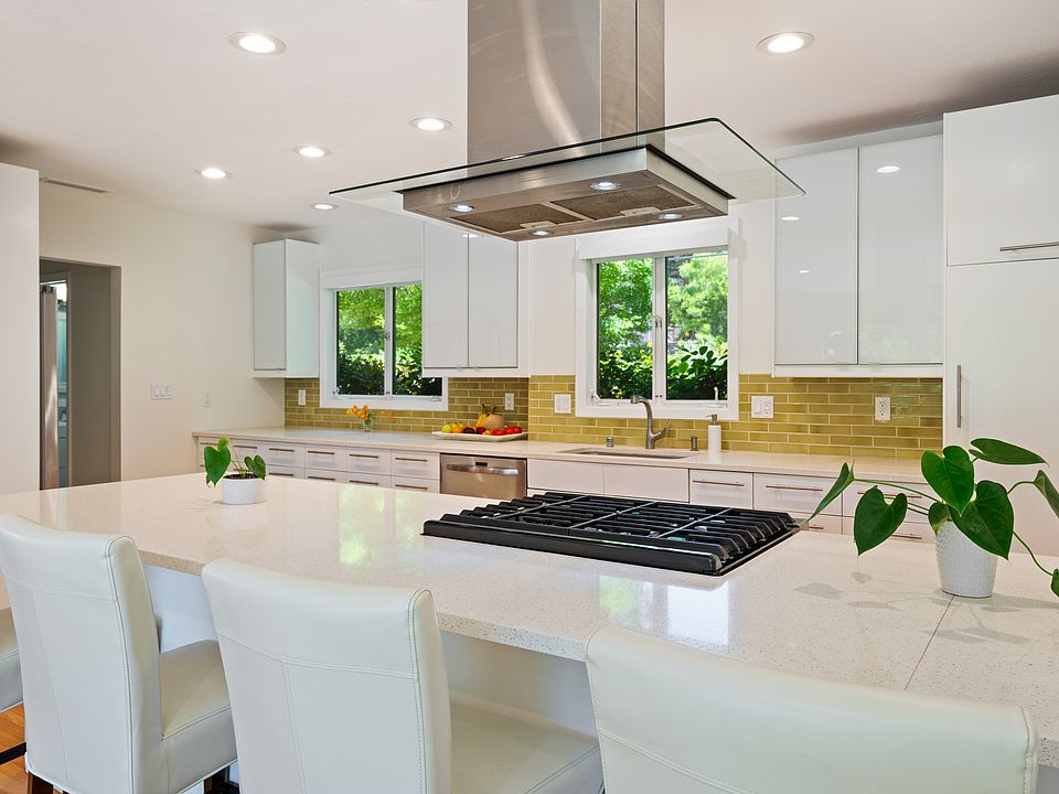 Open floor plan kitchen