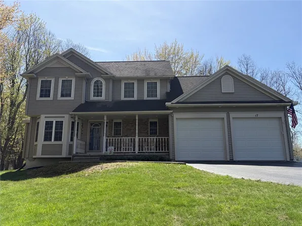 17 Shady Oaks Trl, Spencerport, NY 14559