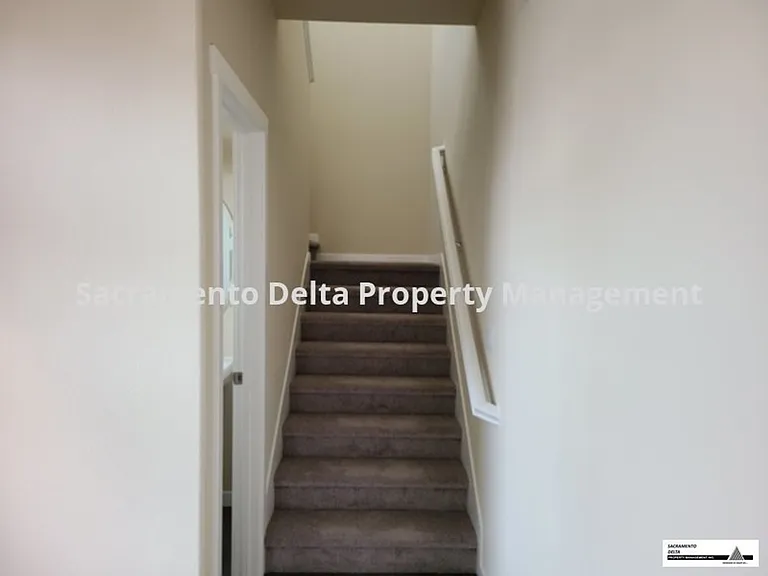 4451 Ocean Ln — Photo 18