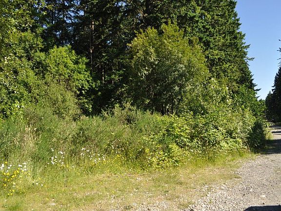 2nd image of 2 63rd Ave E