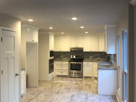 Kitchen and Breakfast nook