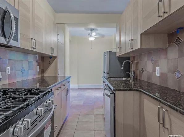 8300 Talbot Street #1F, Kew Gardens, NY 11415