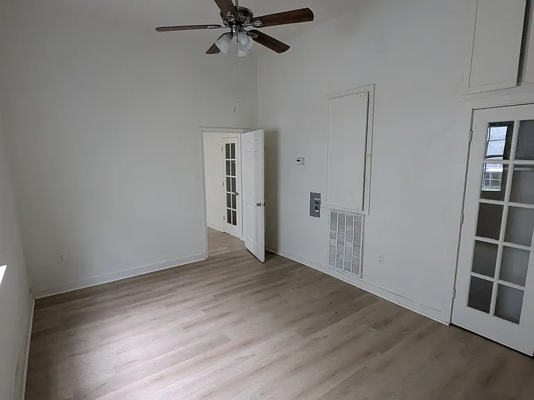 2914 Baudin St — Photo 3