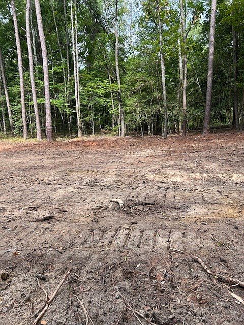 2nd image of 4550 Seymour Rd