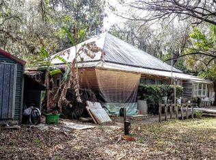 1798 Church St, Seville, FL 32190