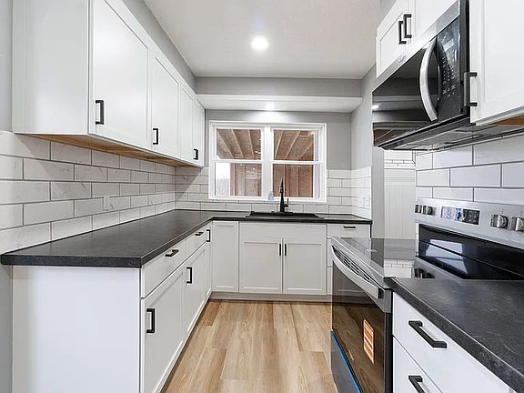 5th image of 2041 S Cleveland St
