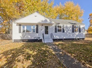 180 Cherokee Dr, Springfield, MA 01109