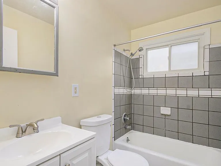 14824 Myola Ave — Photo 8