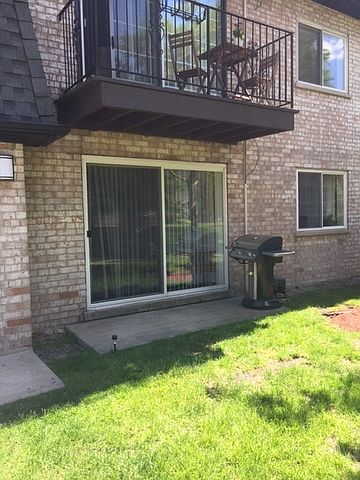 1st image of 9450 Bay Colony Dr APT 1S
